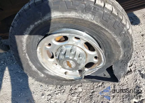 2001 Chevrolet Silverado 2500Hd Lt из США, поврежденный, VIN 1GCHK29U91E204072